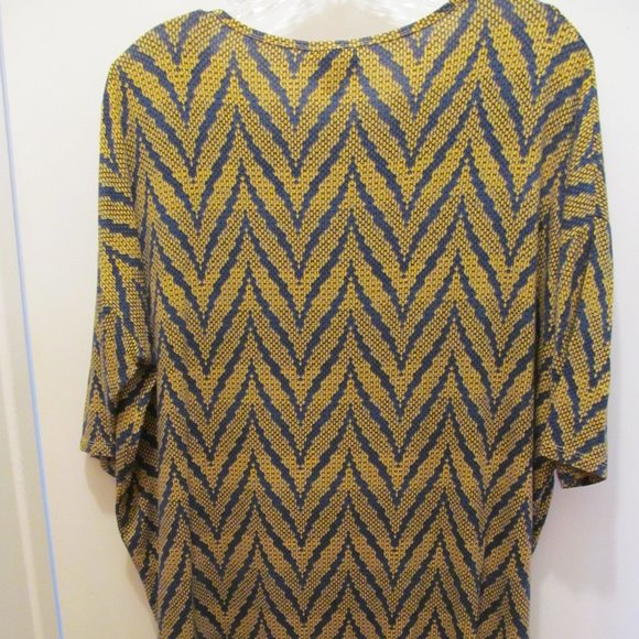LULAROE Irma Top Shirt Chevron Snake Print Gold & Blue Size XS ~ Unicorn? - Picture 10 of 12